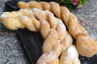 Cara Gampang Menyiapkan Donat Korea (Kkwabaegi) Anti Gagal