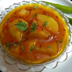 A picture of Gravy Aloo.