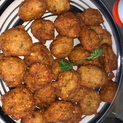 A picture of Bhajiya #endofyearchallenge#.