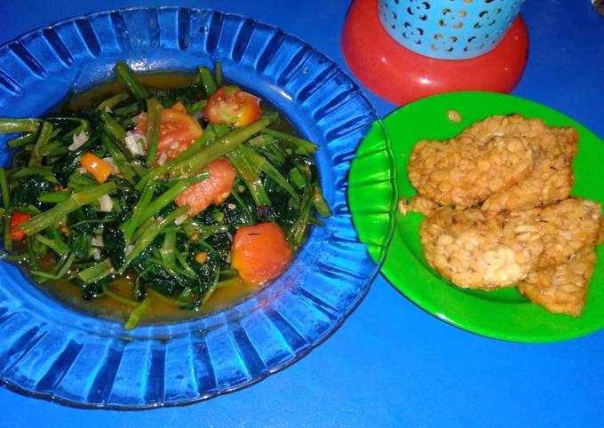 Resep Cah kangkung + tempe goreng yang Lezat