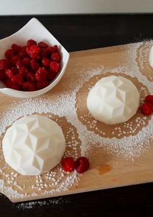 O poză a rețetei Panna Cotta.