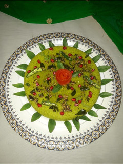 हरीचटनी फ्लेवर ढोकला (hari chutney flavour dhokla recipe in Hindi) रेसिपी मुख्य फोटो
