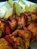 CHUZOS (brochetas, pinchos) de Pollo, Pimiento y Txistorra...!