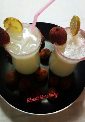 लीची का जूस (Litchi ka juice recipe in hindi) रेसिपी मुख्य फोटो