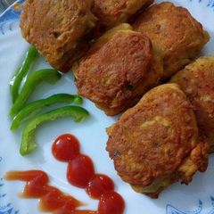 A picture of Bread potatoes cutlet.
