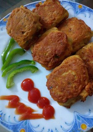 A picture of Bread potatoes cutlet.