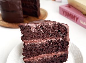 Foto resep Matilda Dark Chocolate Cake - Fudgy and Super Moist