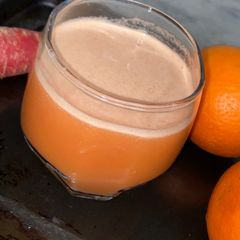 A picture of Fresh orange & carrot Juice 🥤 🍊 🥕.