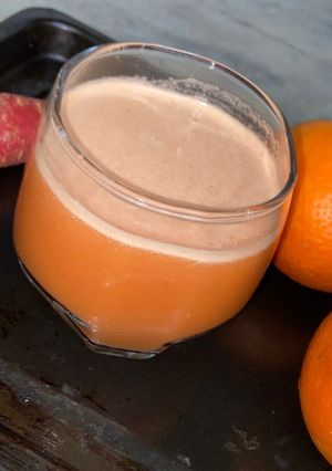 A picture of Fresh orange & carrot Juice 🥤 🍊 🥕.