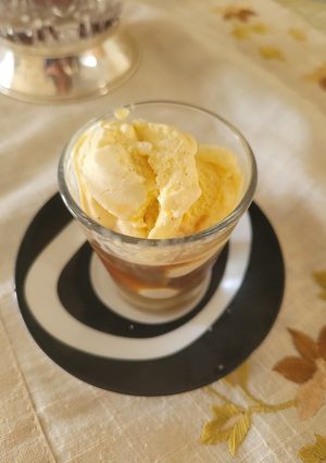 Una foto de Blanco y negro un postre muy popular de Cartagena Murcia