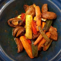 A picture of My Roasted Tumeric Mushrooms & Veg 💜.