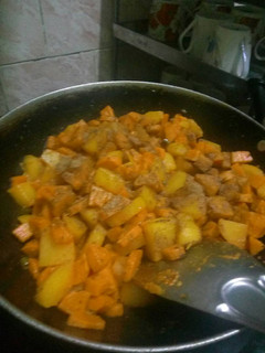 A picture of Carrot and potato ki sabzi.