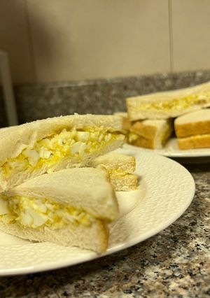 A picture of Simple Japanese Egg Sandwiches (that keeps you wanting for more).