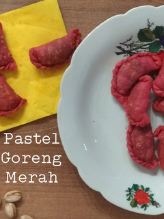 Foto resep Pastel Goreng Merah (Tanpa Telur)