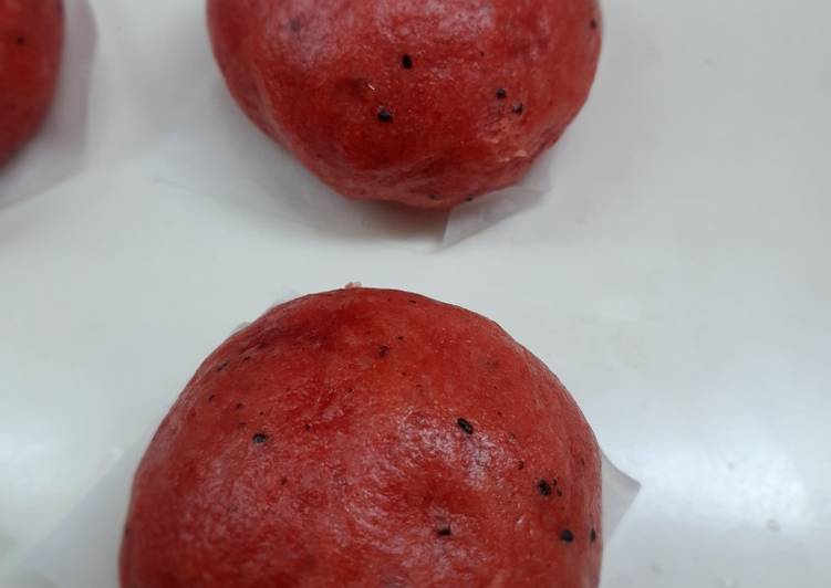 Proses Menyiapkan Bakpao Buah Naga Isi Unti Kelapa Anti Gagal