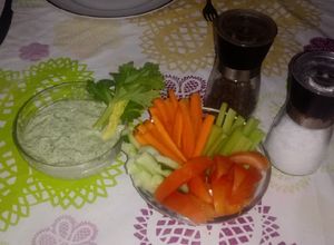 Foto de Crudités com dip de salsão