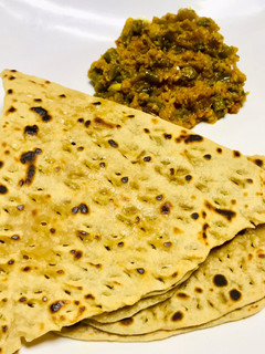 A picture of Khoba roti.