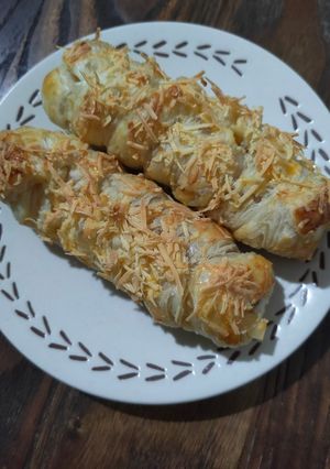Foto resep Cheesy sausage roll