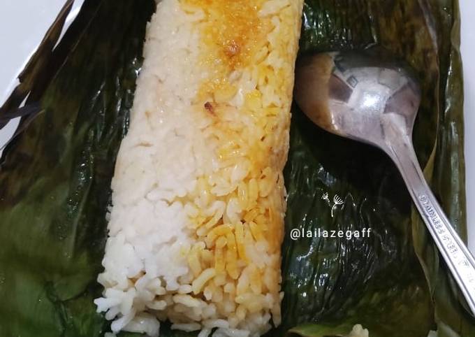 Nasi Bakar Tongkol Suwir Kemangi