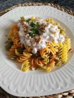 Una foto de Fusilli con crema de queso y soja