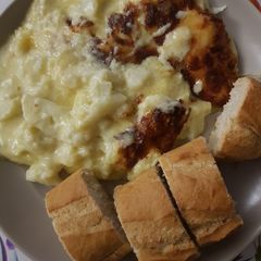 A picture of Cauliflower cheese.