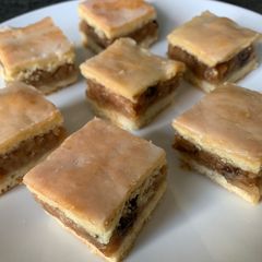 A picture of Apple Squares with Lemon Glaze.
