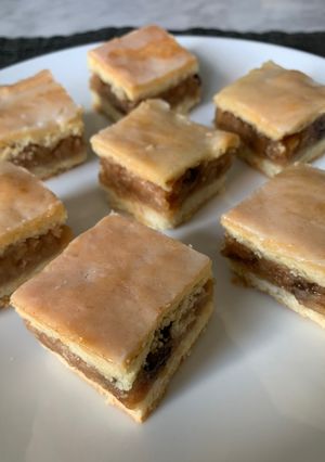 A picture of Apple Squares with Lemon Glaze.