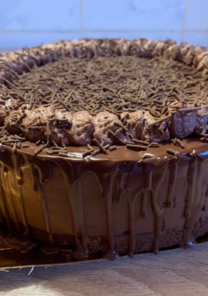 O poză a rețetei Tort cu mousse de ciocolată.