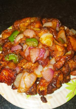 A picture of Chilli Chicken.