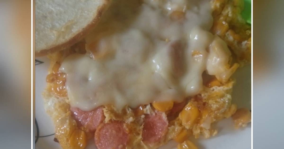 Tortilla con maíz dulce, salchicha y queso Receta de Jenny Velasquez