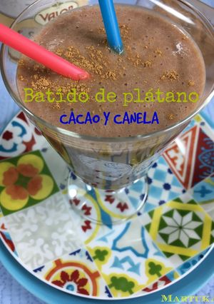 Una foto de Batido de plátano, cacao y canela