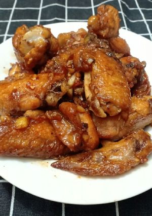 Hình của món Cánh gà chiên nước mắm.