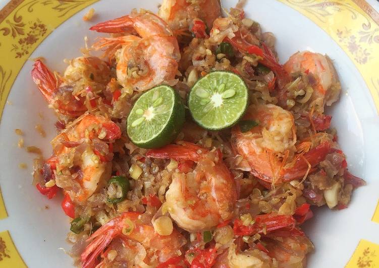 Cara Gampang Menyiapkan Udang Goreng Sambal Bongkot / Kecombrang yang Bikin Ngiler