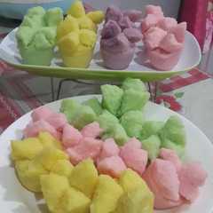 A picture of Apem/kue mangkok tape singkong.