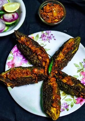 भरवा करेला(Bharwa Karela Recipe in hindi) रेसिपी मुख्य फोटो