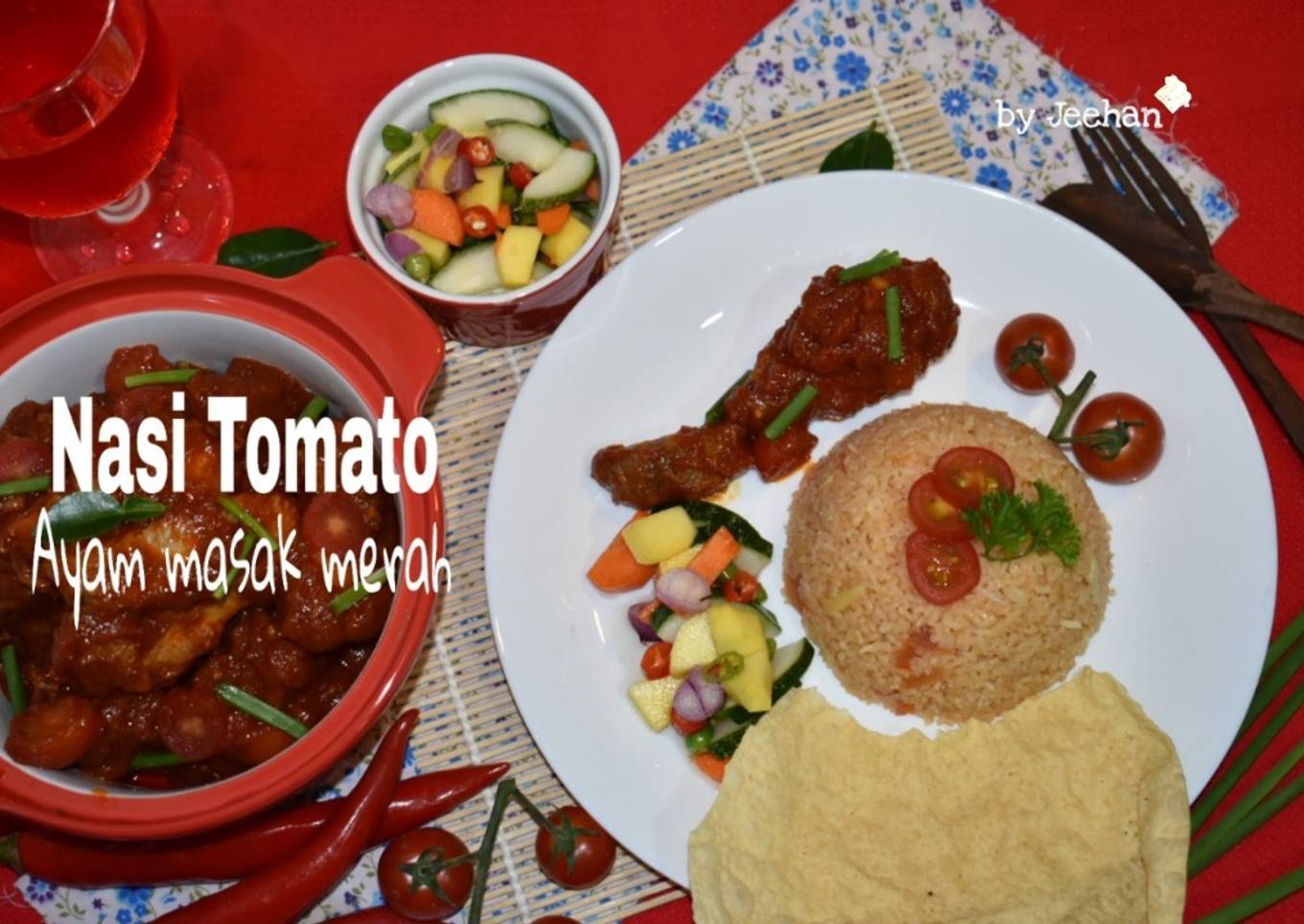 Nasi dengan tomat dan ayam merah rebus