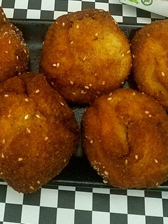 A picture of Bread kachori.
