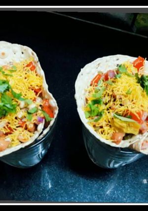 A picture of Papad corn chat.