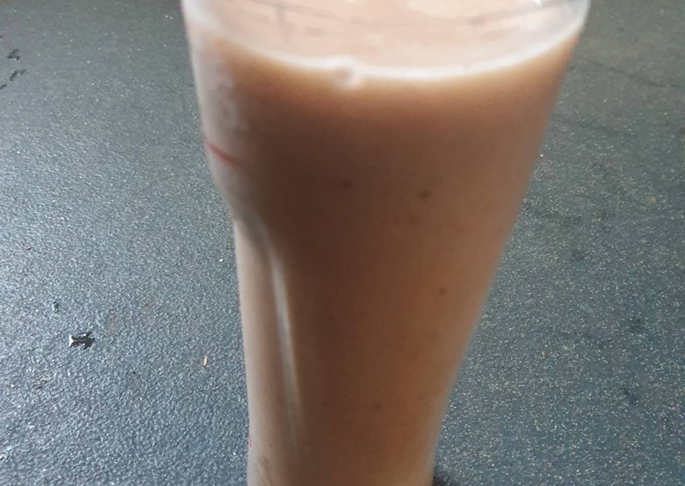Almond Milk Strawberry Banana Smoothie