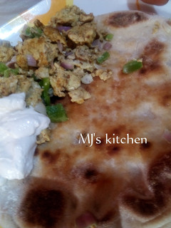 A picture of Naan bread.