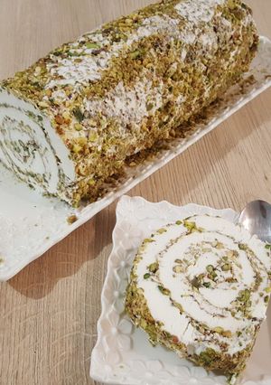 Une photo de Bouza ou glace orientale à la pistache