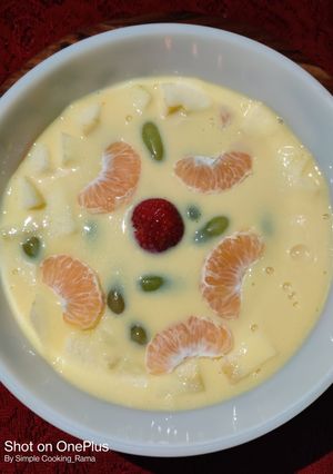 A picture of Fruit Custard.