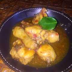 A picture of Ayam tumis cabe.
