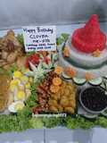 Tumpeng nasi uduk lengkap merah putih
