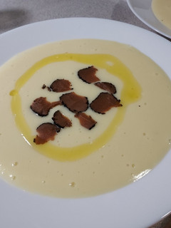 Una foto de Crema de patatas con trufa