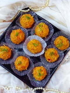 नारियल गुड़ के लड्डु(nariyal gud ke laddu recipe in hindi) रेसिपी मुख्य फोटो