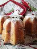 Mini Pandoro con Gocce di Cioccolato