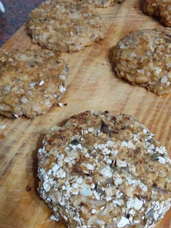 Una foto de Hamburguesas veganas de alubias (poroto blanco)
