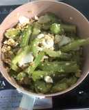 Khổ qua xào chay nửa vời 😅😂🤣