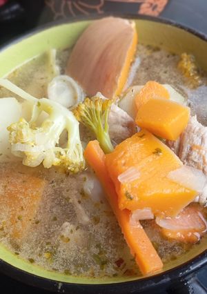 Una foto de Sopa de verdura y carne